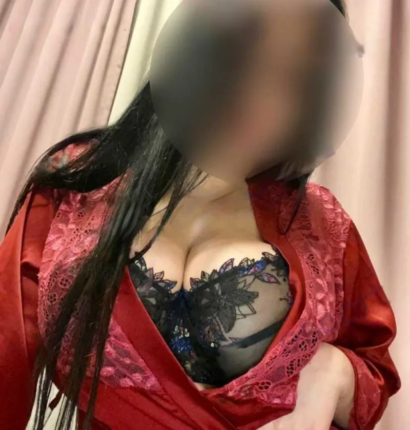 Katia Inside